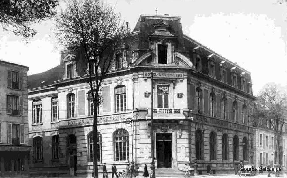 78 Versailles Hotel des Postes.jpg
